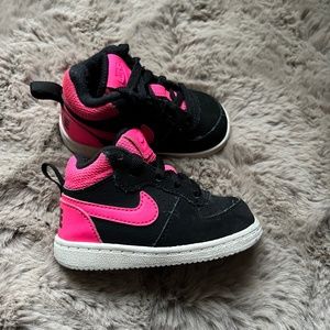 Nike Court Borough Mid Preschool Shoe Size 4C Pink Black